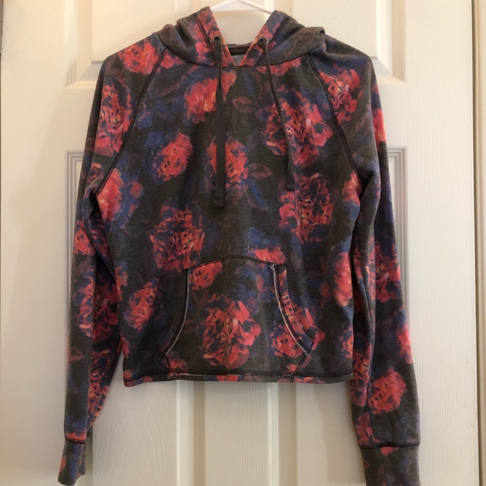 Aeropostale floral hooded pullover 💖